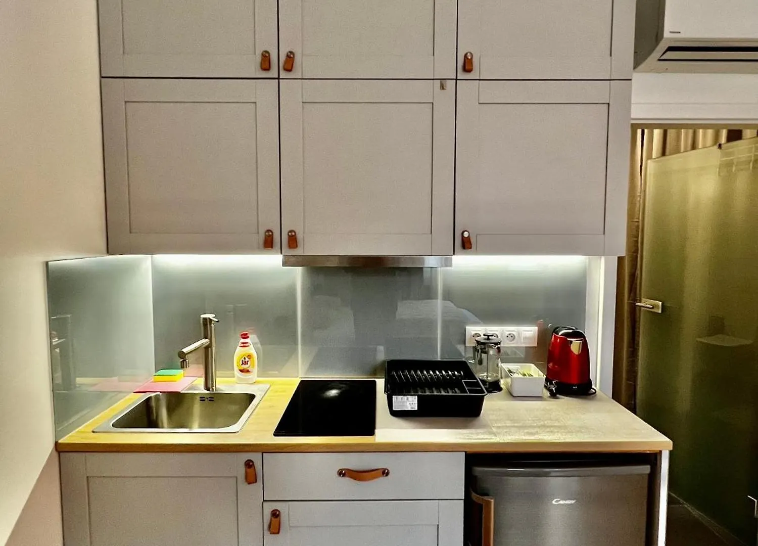 Riverside Apartment براغ