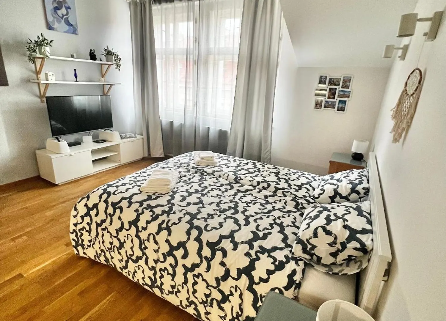 Riverside Apartment براغ